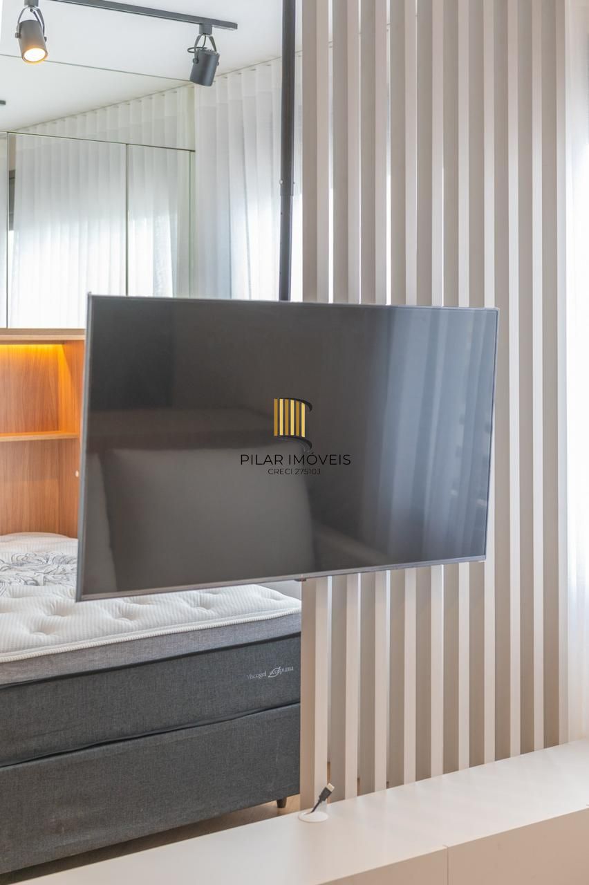 Apartamento tipo Stúdio, um dormitório em frente à Rendenção