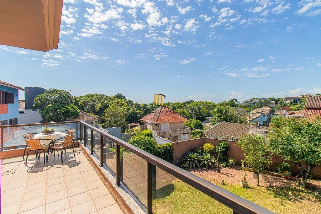 casa - 3 dorms. 2 vagas - 350 m² - Teresópolis