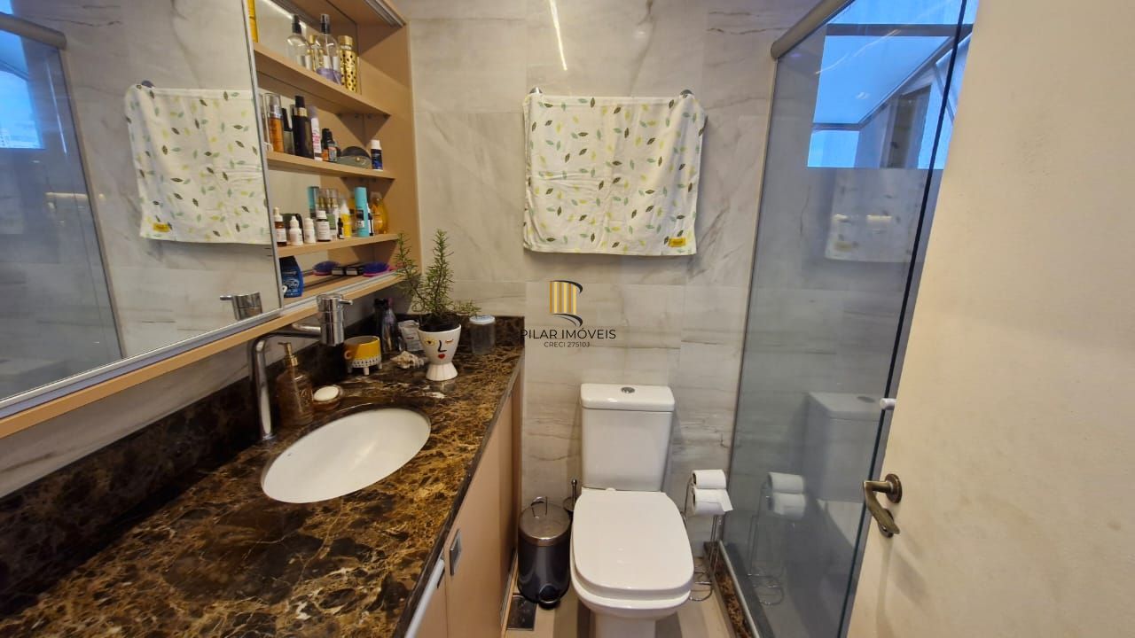 Apartamento de frente para o Guaíba/Parque Marinha do Brasil, com 3 dormitórios, 2 garagens cobertas
