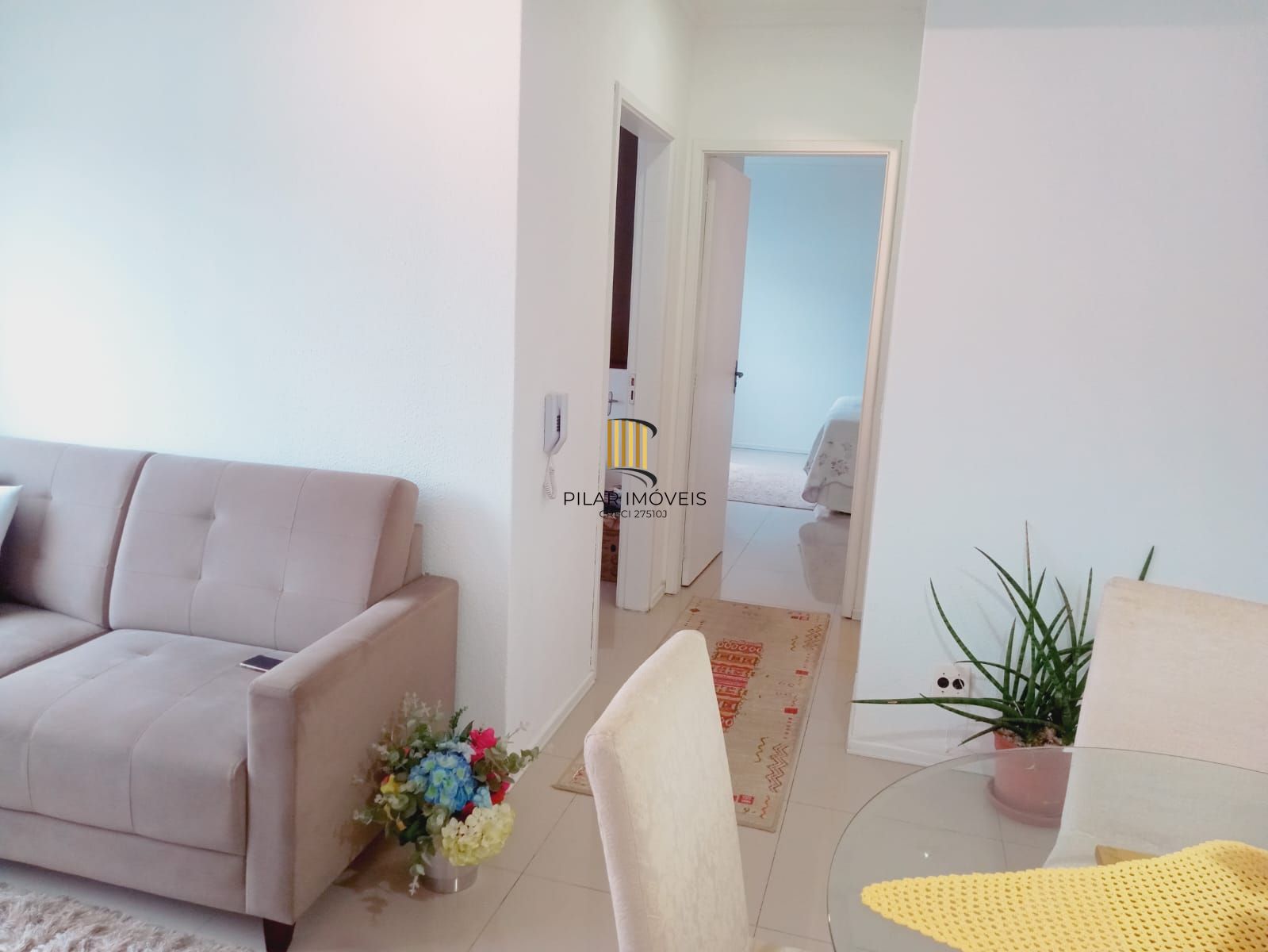 Apartamento diferenciado, dois dormitórios - Estacionamento