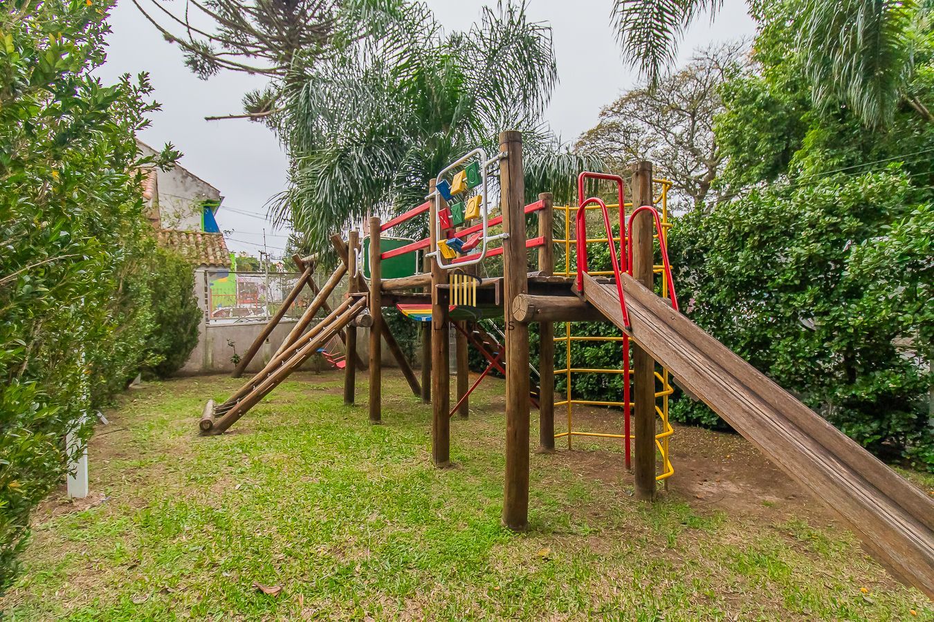 3 Dormitórios com suíte e infra completa