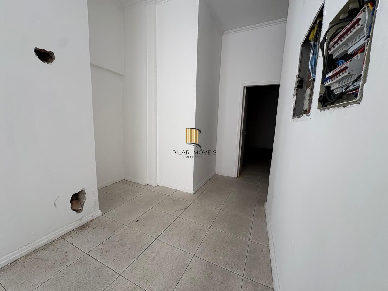 Sala comercial 822,66m² no centro de Porto Alegre