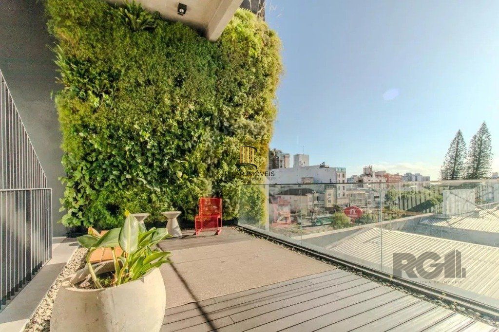 COBERTURA DUPLEX COM 1 DORMITÓRIO E VAGA DE GARAGEM