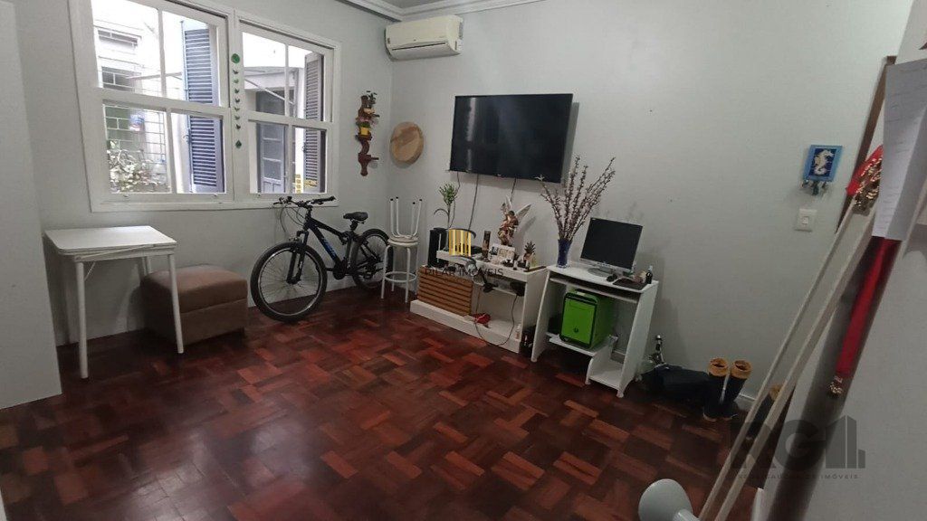 APARTAMENTO - 2 dorms. - 49,80 m² - MENINO DEUS