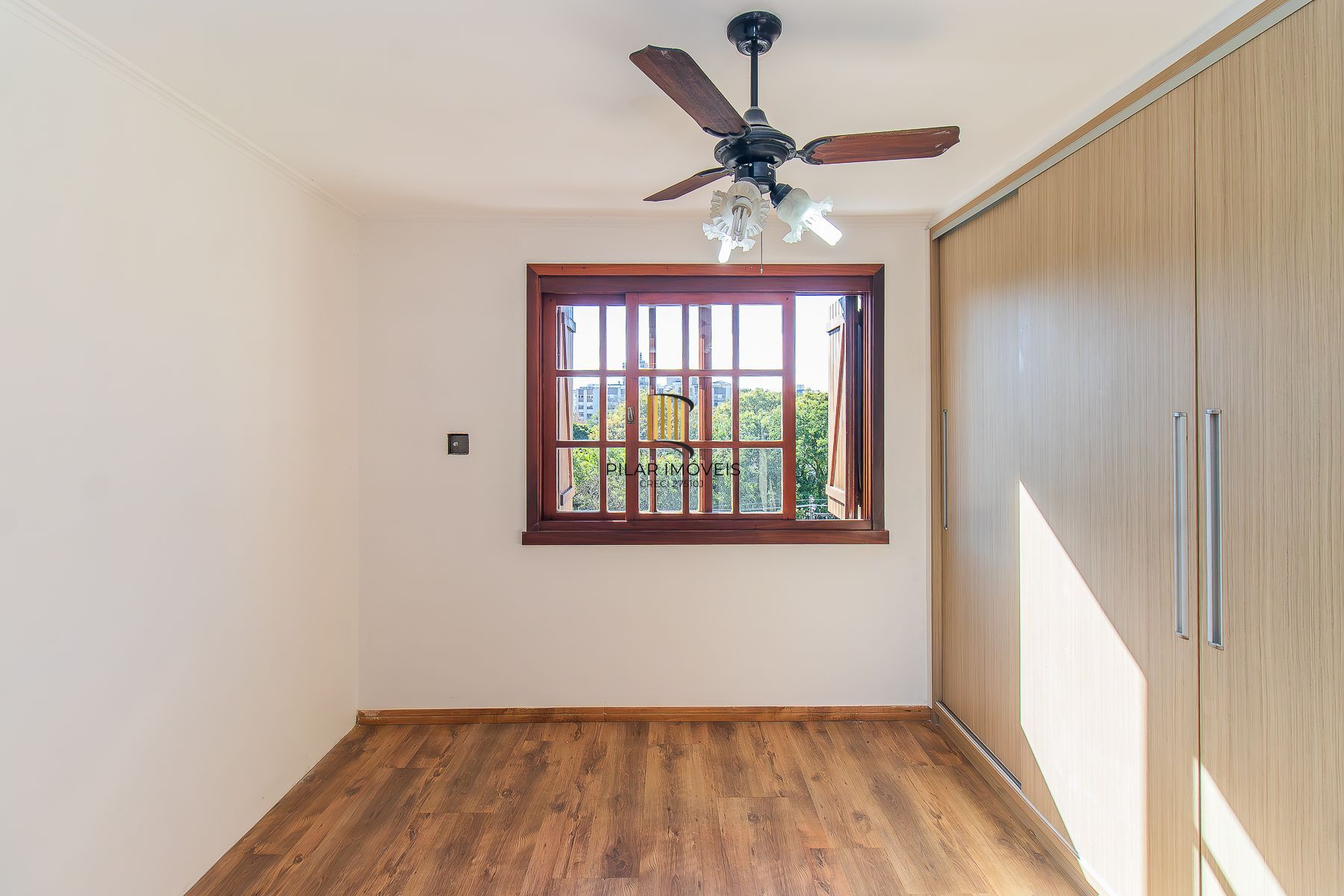 COBERTURA DUPLEX COM 3 DORMITÓRIOS E PISCINA
