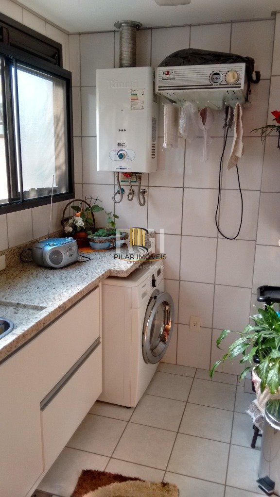Apartamento para Venda - 238.12m², 3 dormitórios, sendo 1 suites, 3 vagas - Menino Deus