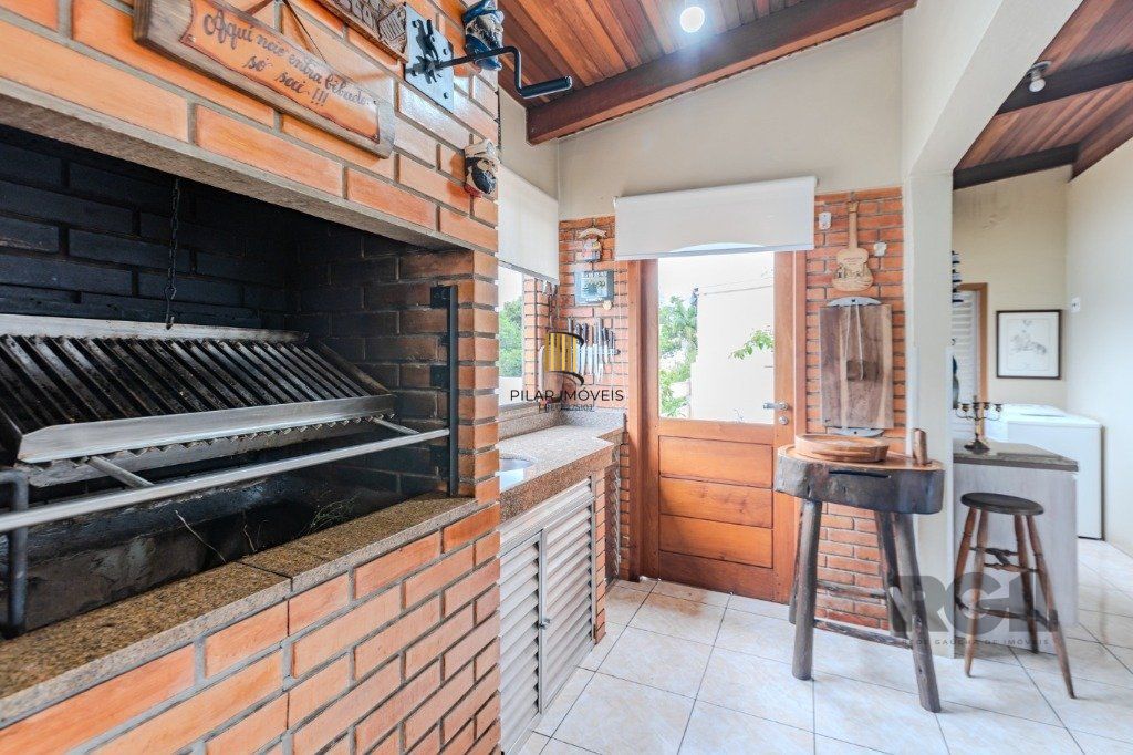 APARTAMENTO COBERTURA - 3 dorms, 2 vagas - 278.00 m² - PETROPOLIS