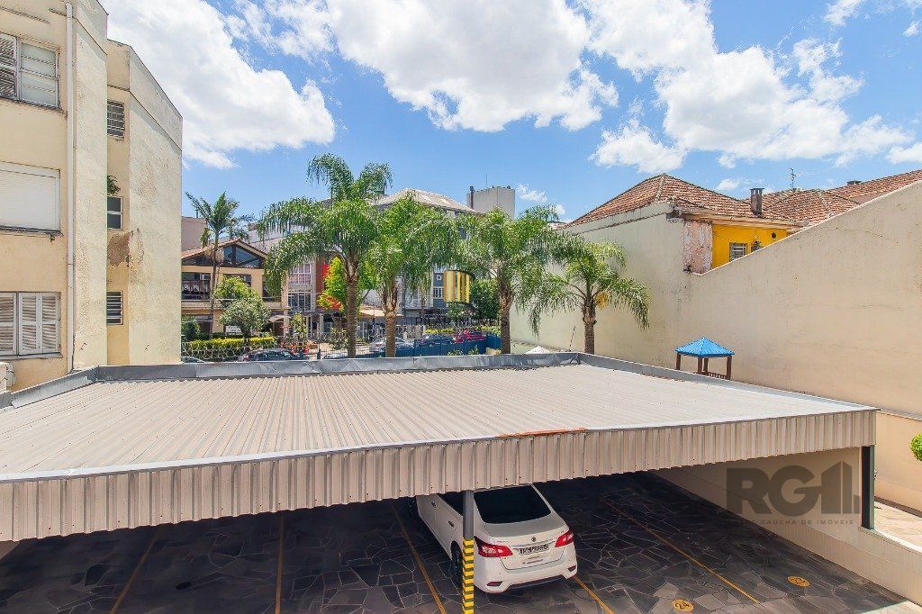 Apartamento 2 dormitórios, com suíte e churrasqueira