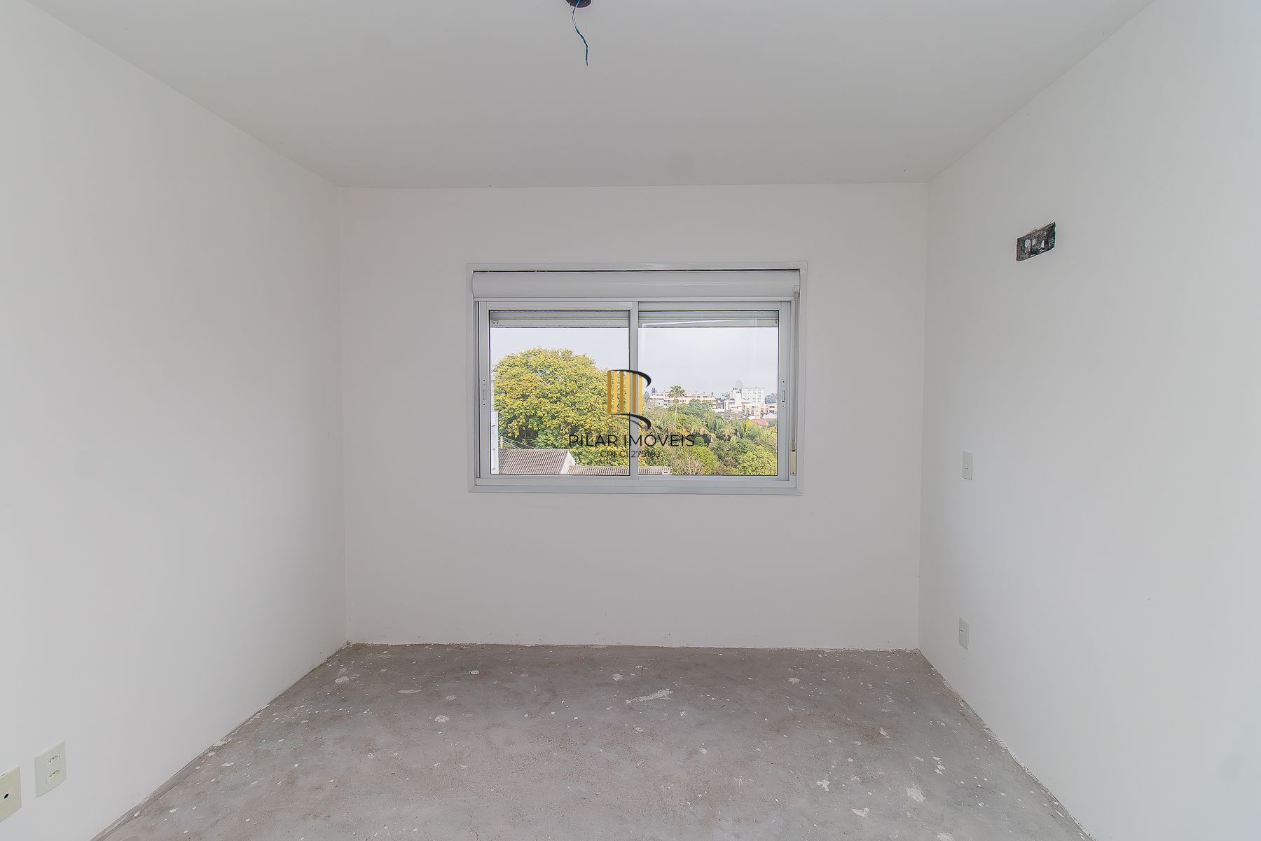 APARTAMENTO COBERTURA - 2 DORMS - 2 VAGAS - 166,21 m² - TRISTEZA