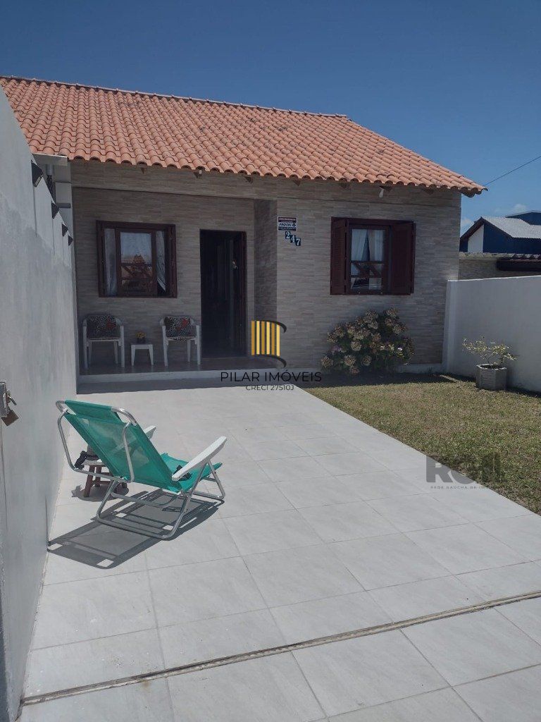 CASA -  2 dorms - 2 vagas - 57,00 m² - CIDREIRA