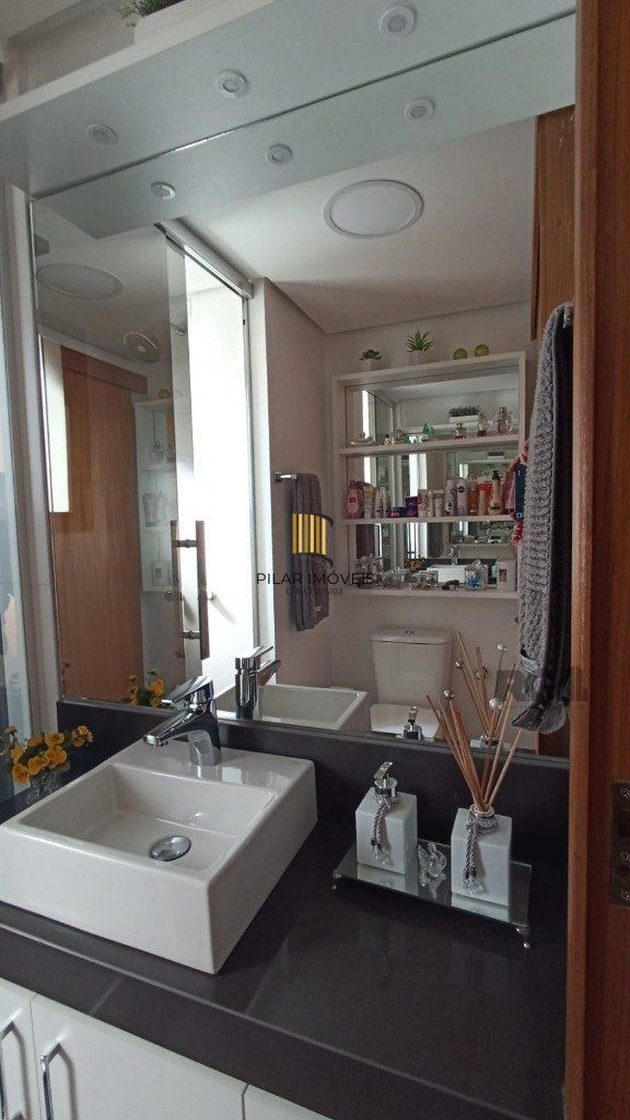 APARTAMENTO - 2 dorms. - 63,73 m² - CIDADE BAIXA