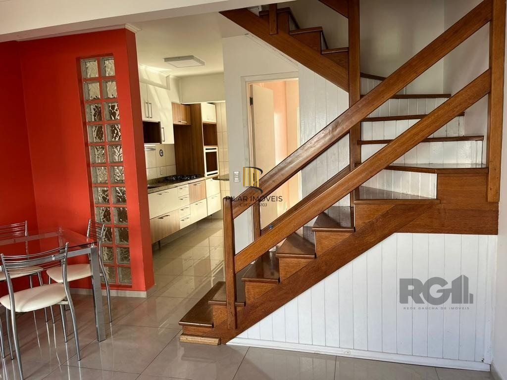 Casa Condominio para Venda - 70m², 2 dormitórios, sendo 1 suites, 2 vagas - Cavalhada