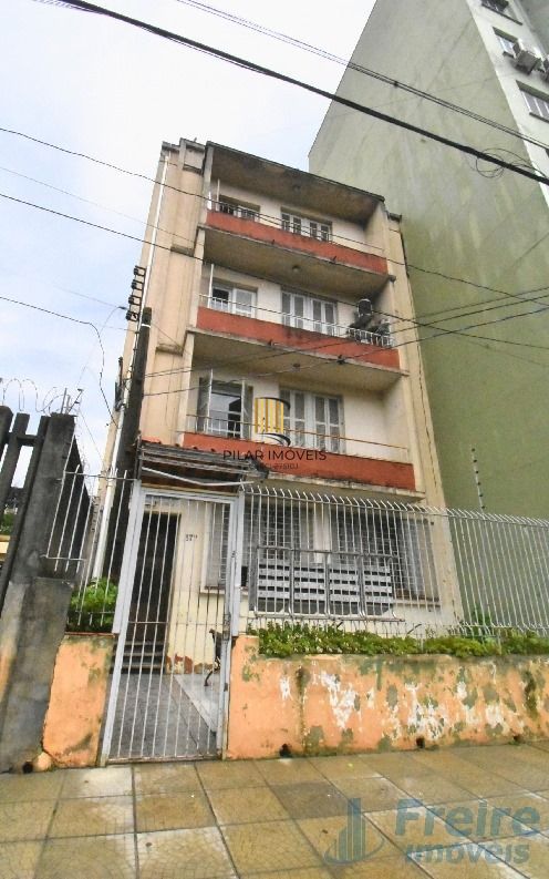 Apartamento térreo um Dormitório Bairro Floresta - Pilar Imóveis