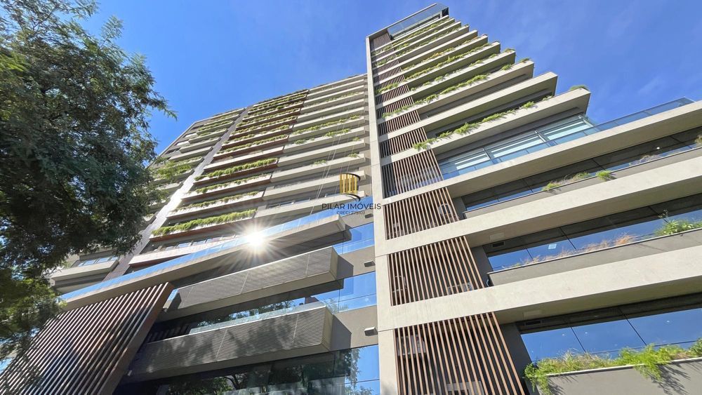 Lindo imóvel 2 dormitórios, 1 suíte, 64 m2, vaga de garagem no bairro Praia de Belas