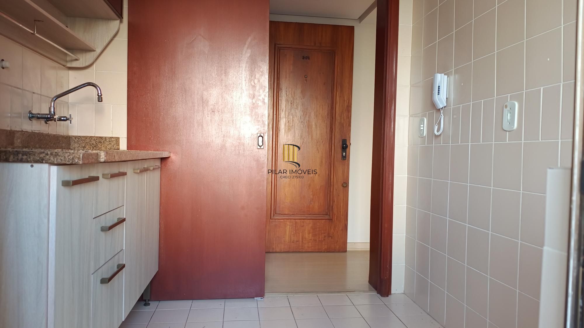 Apartamento 2 dormitórios 1 vaga no Bairro Menino Deus