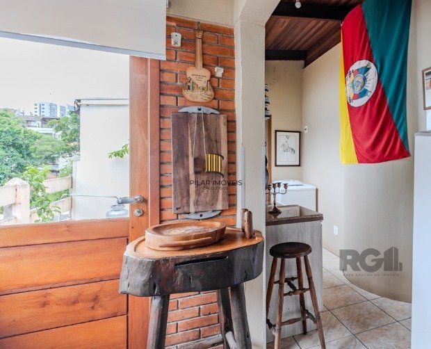 APARTAMENTO COBERTURA - 3 dorms, 2 vagas - 278.00 m² - PETROPOLIS