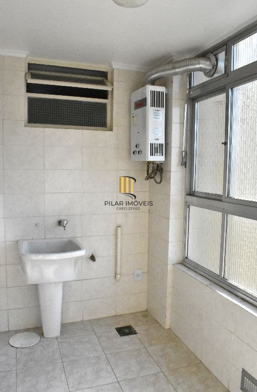 Apartamento 3 dormitorios vaga coberta Menino Deus
