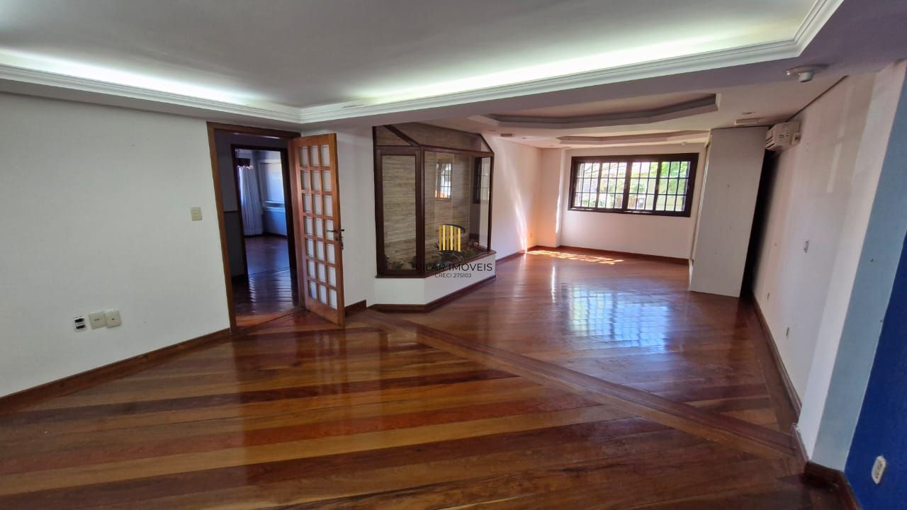 Casa em Condomínio Fechado em Ipanema com 4 dormitorios