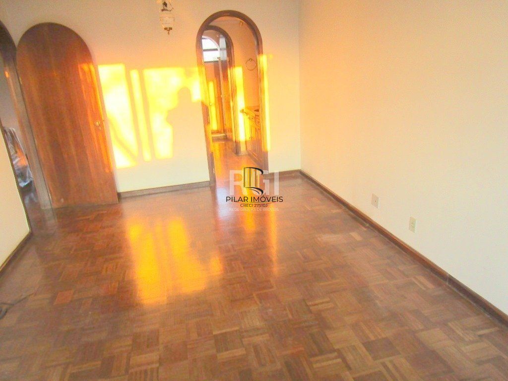 Apartamento para Venda - 145m², 3 dormitórios, sendo 1 suites, 2 vagas - Menino Deus
