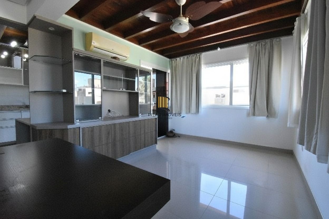 APARTAMENTO 2 DORMITÓRIOS COM 1 VAGA E SACADA COM CHURRASQUEIRA