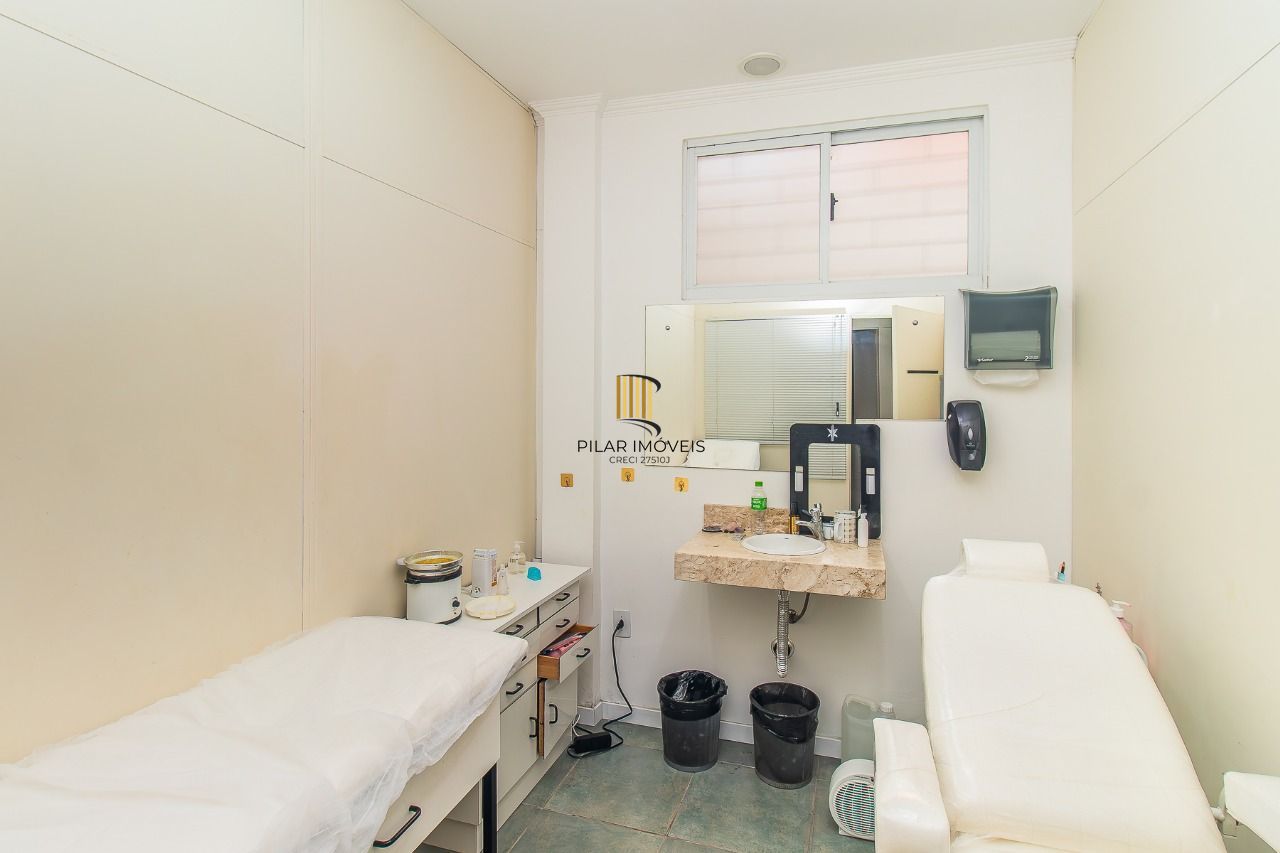 Sala Comercial 1 dormitório no bairro Menino Deus