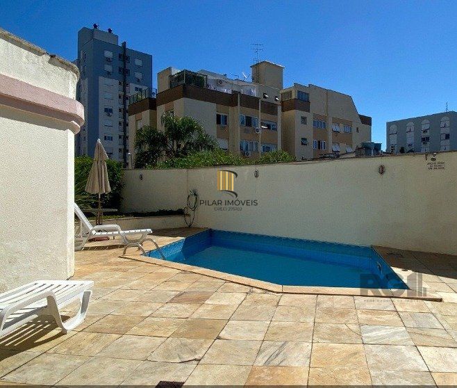 APARTAMENTO - 2 DORM . 1 VAGA - 58,00 m² - MENINO DEUS