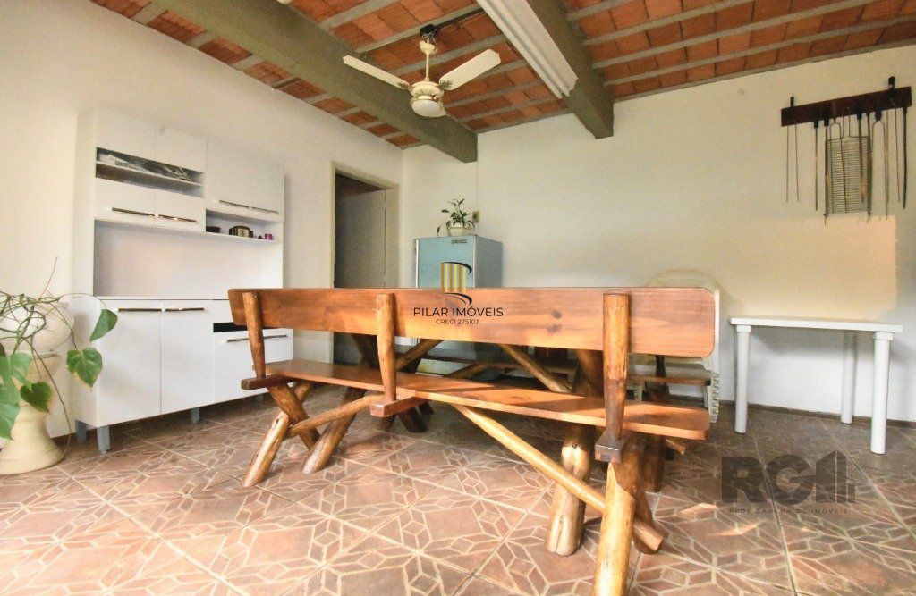 CASA - 5 dorms. -  3 vagas -  290 m² - MENINO DEUS