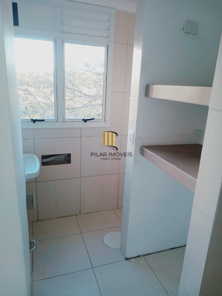 Apartamento dois dormitórios com vaga para um carro escriturada e coberta