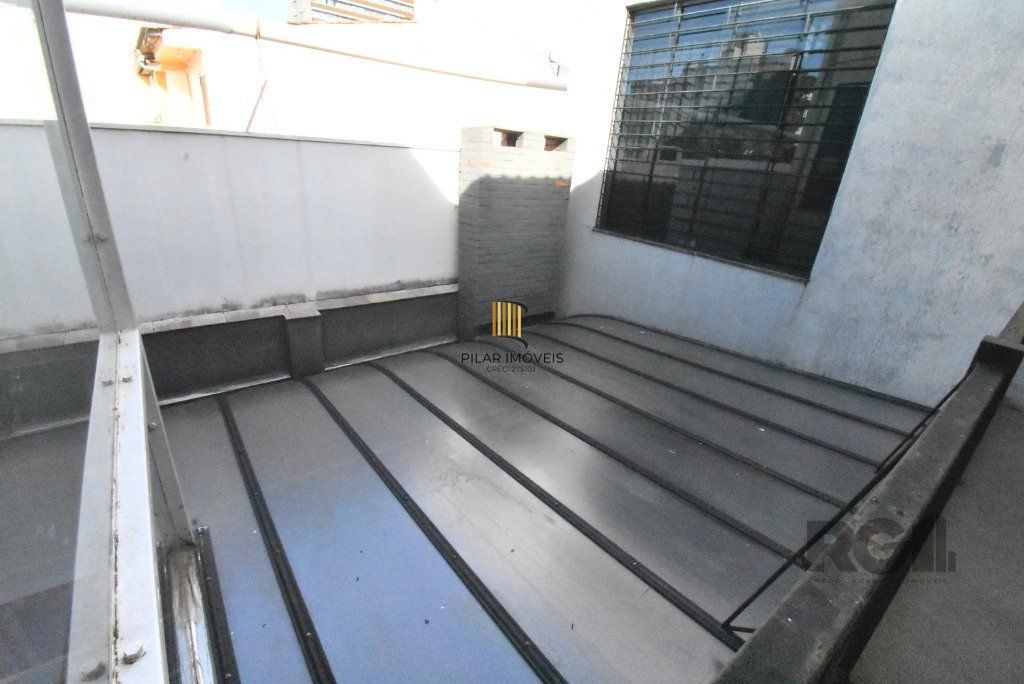 PRÉDIO - 319,00 m² - MENINO DEUS