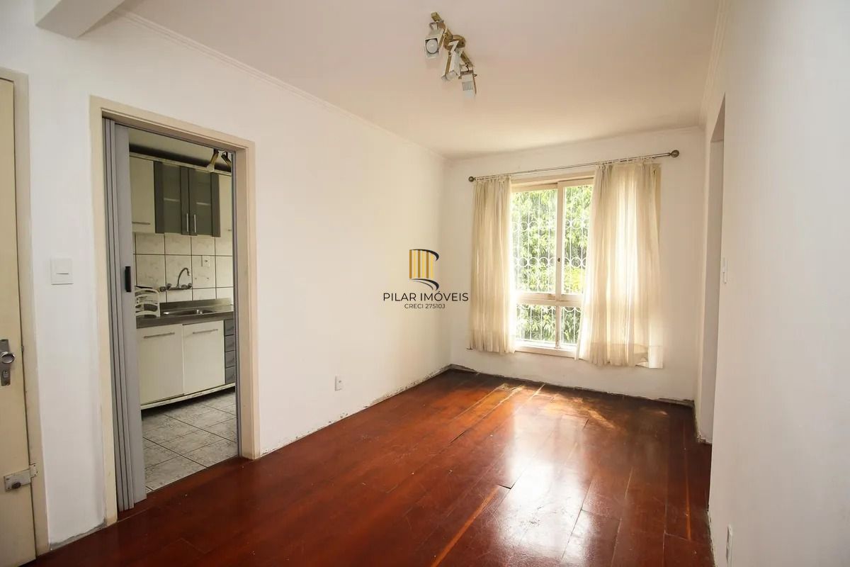 Apartamento dois dormitórios com garagem escriturada
