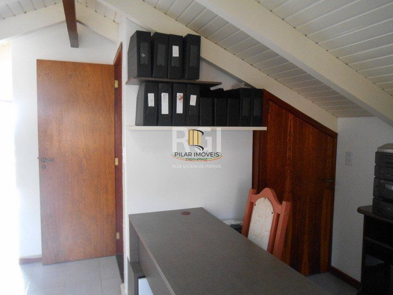 Casa para Venda - 430m², 3 dormitórios, sendo 1 suites, 2 vagas - Vila Nova