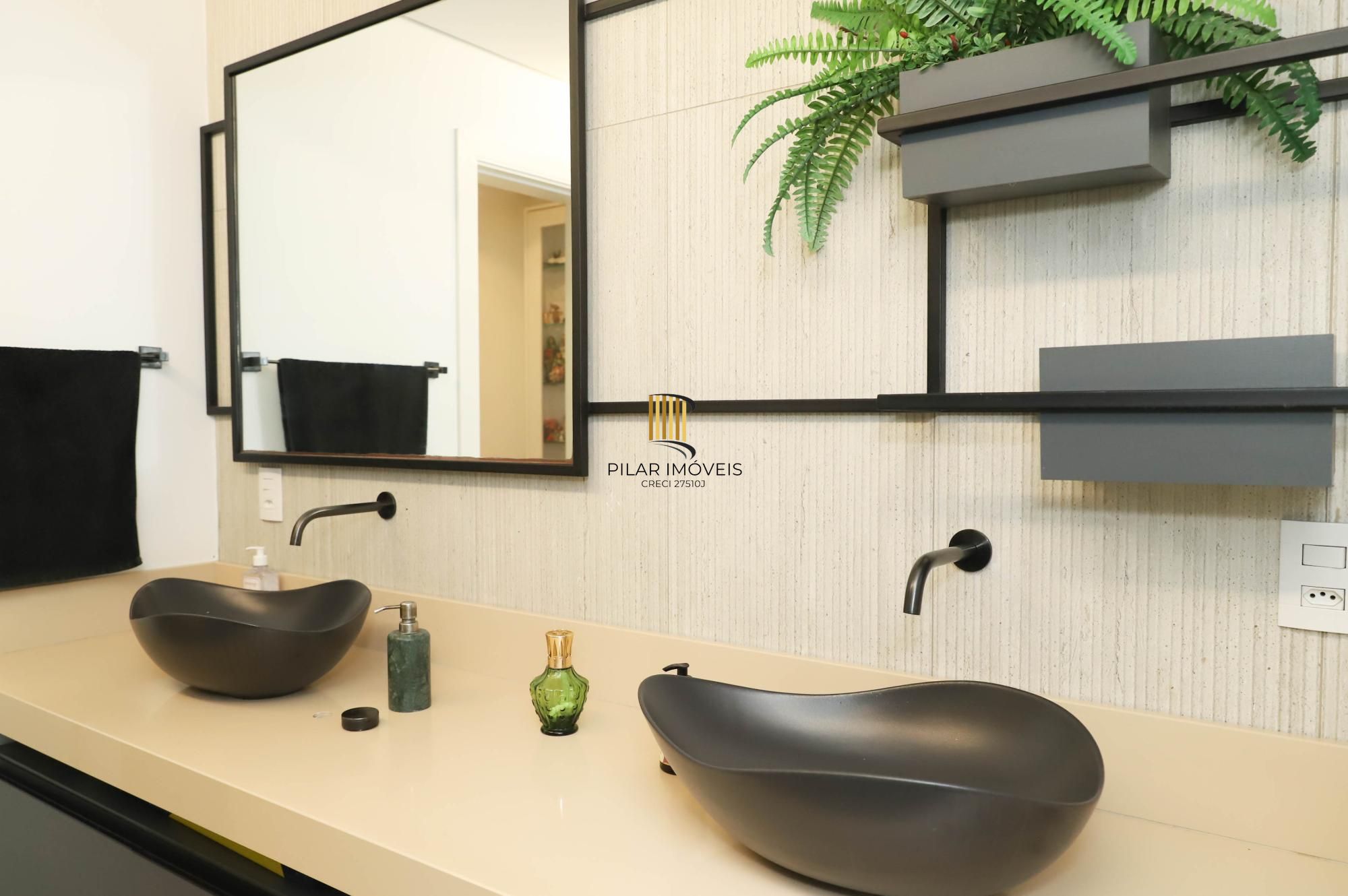 Terraville com 5 suítes