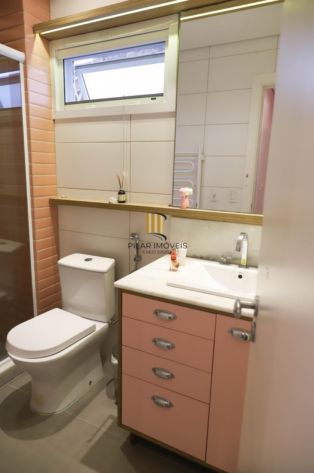 Terraville com 5 suítes