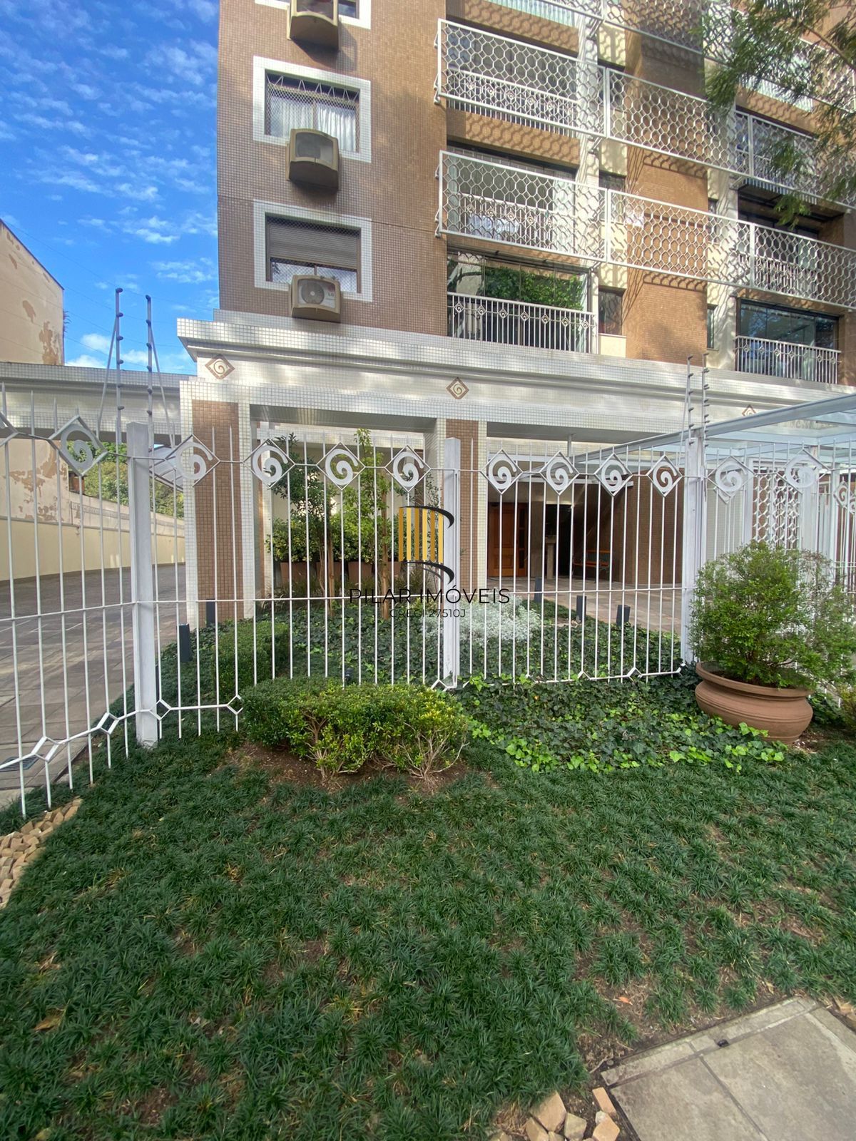 Apartamento 105 m2 3 dormitorios sendo 1 suite vaga dupla menino deus