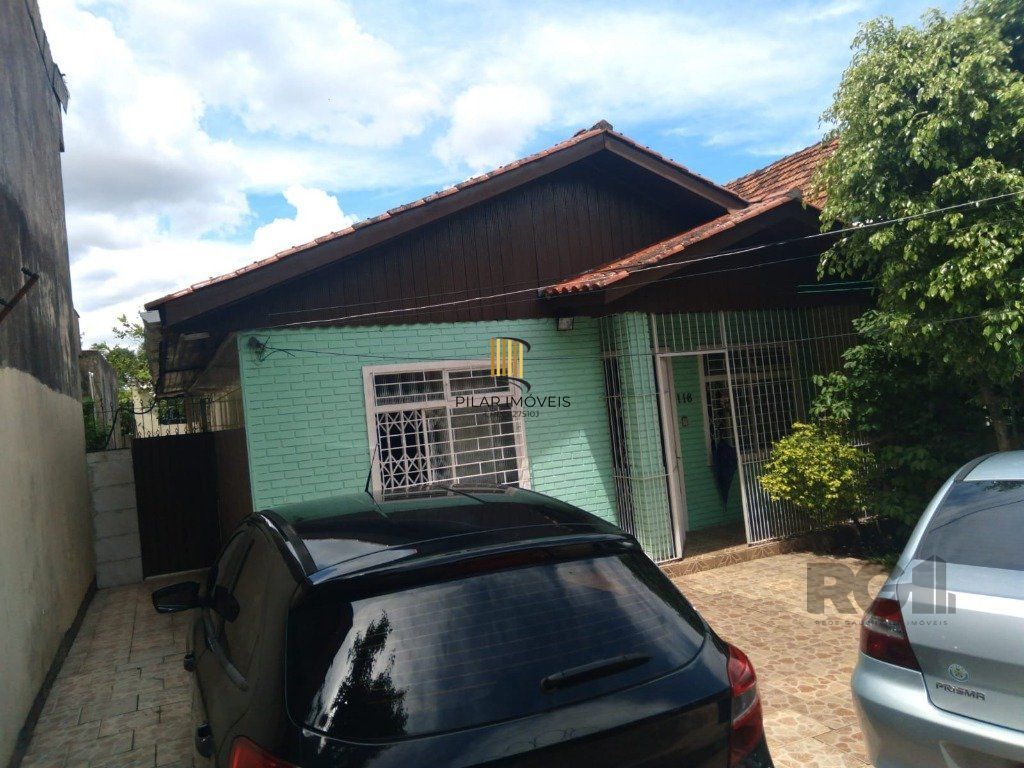 CASA - 3 dorms. -   3 vagas - - 150 m² - SANTA TEREZA