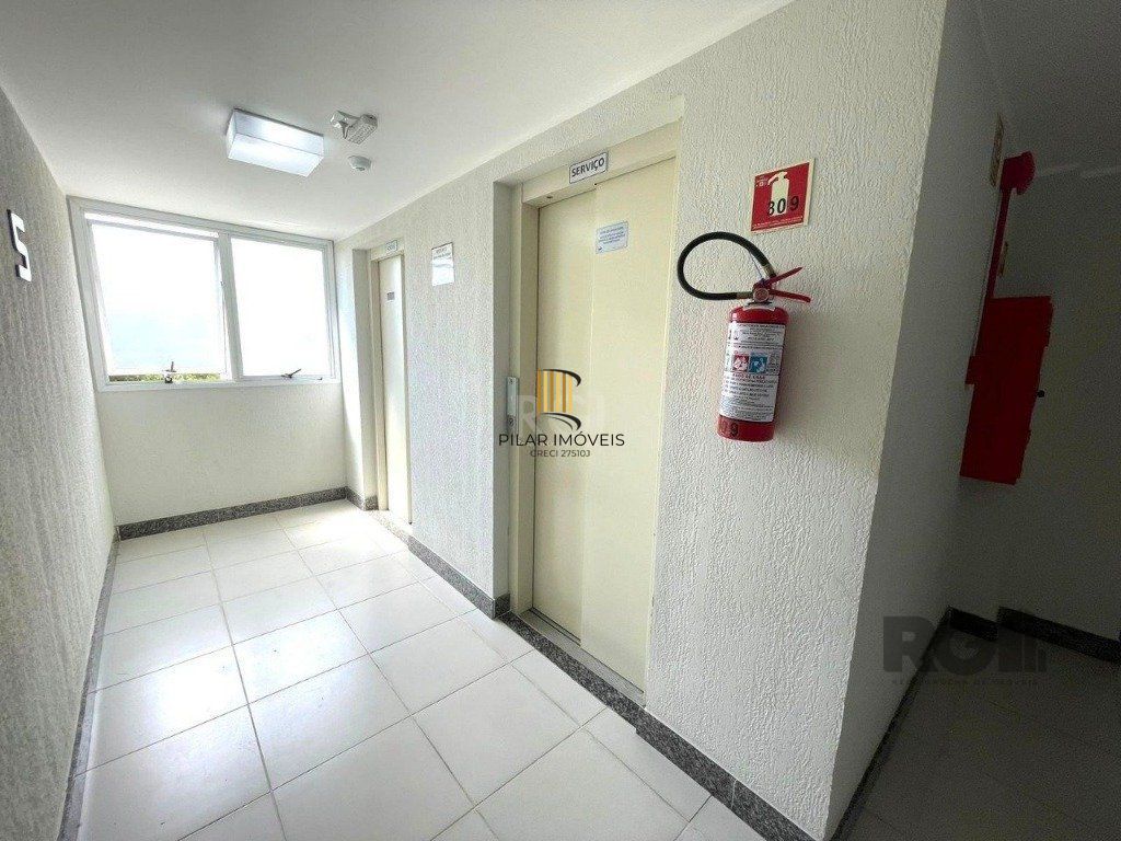 Apartamento em Porto Alegre, no bairro Vila Nova, com 2 dormitório