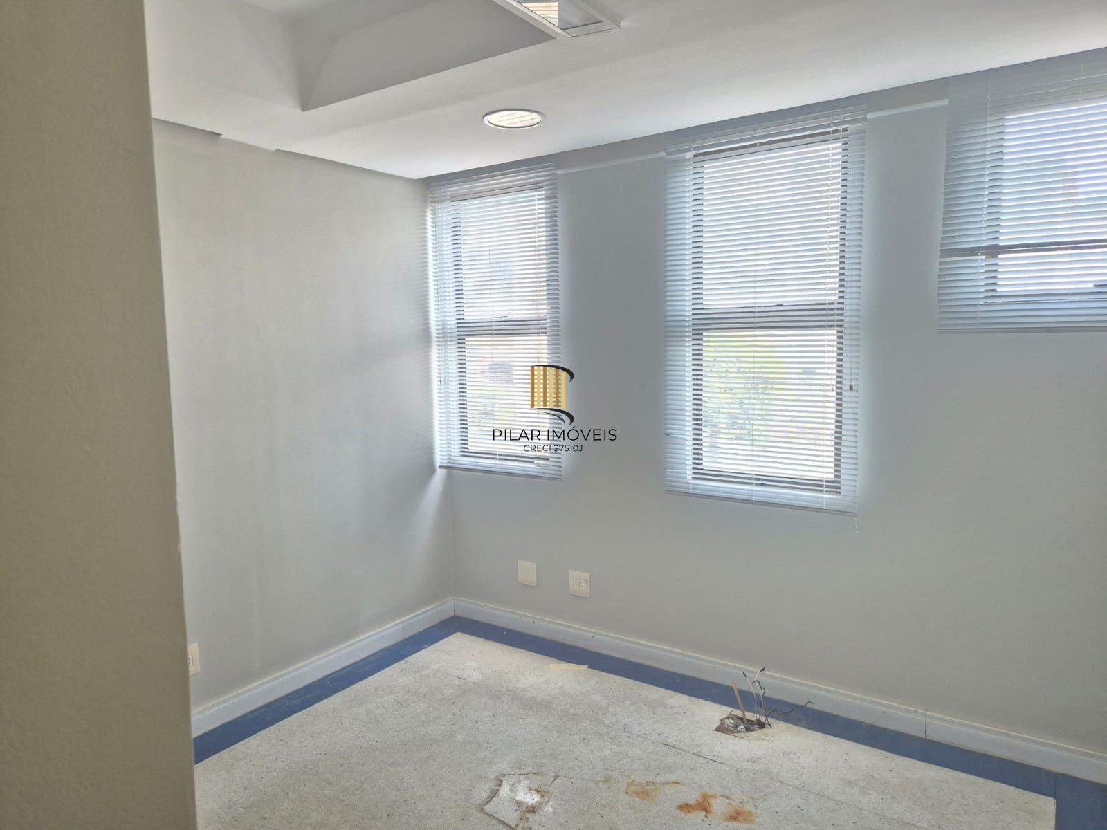 Sala semi mobiliada - Pilar Imóveis