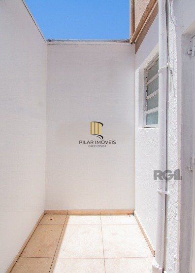 APARTAMENTO  JK -  1 dormitório - 22,00 m² - MENINO DEUS