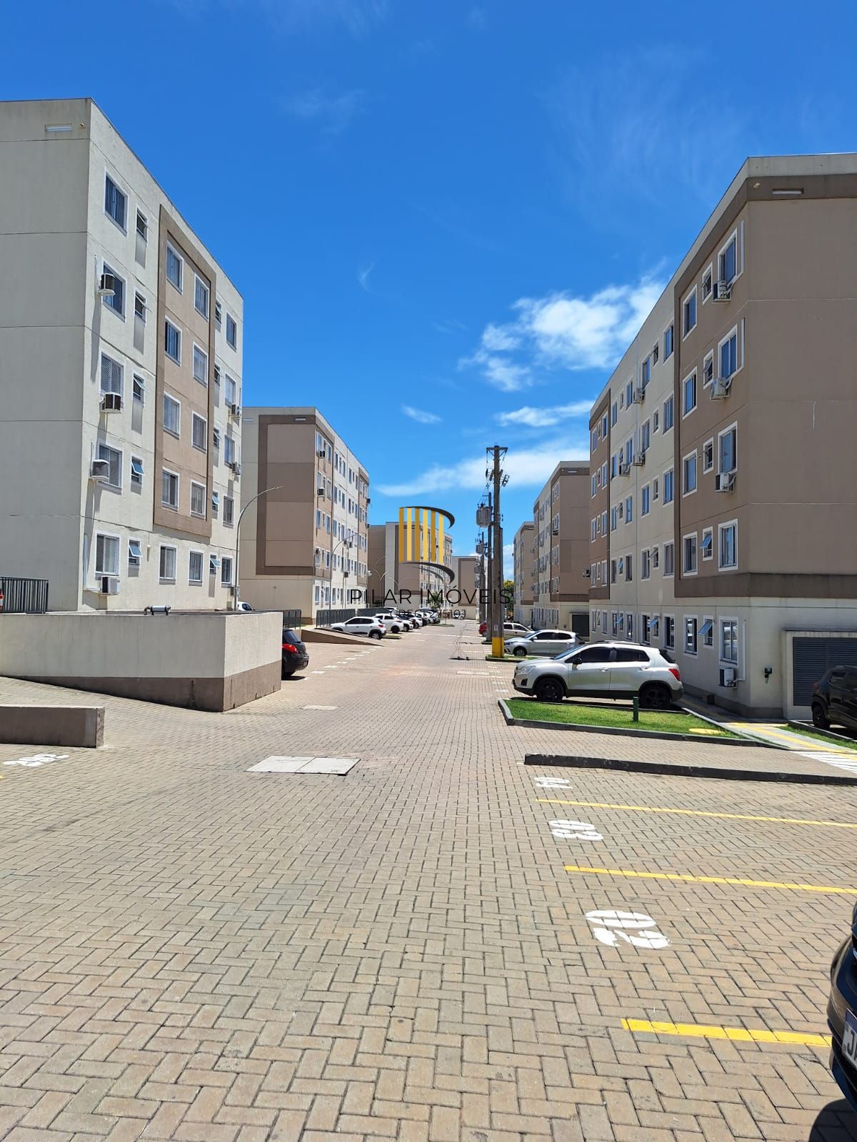 Apartamento 02 dormitorios com estacionamento privativo