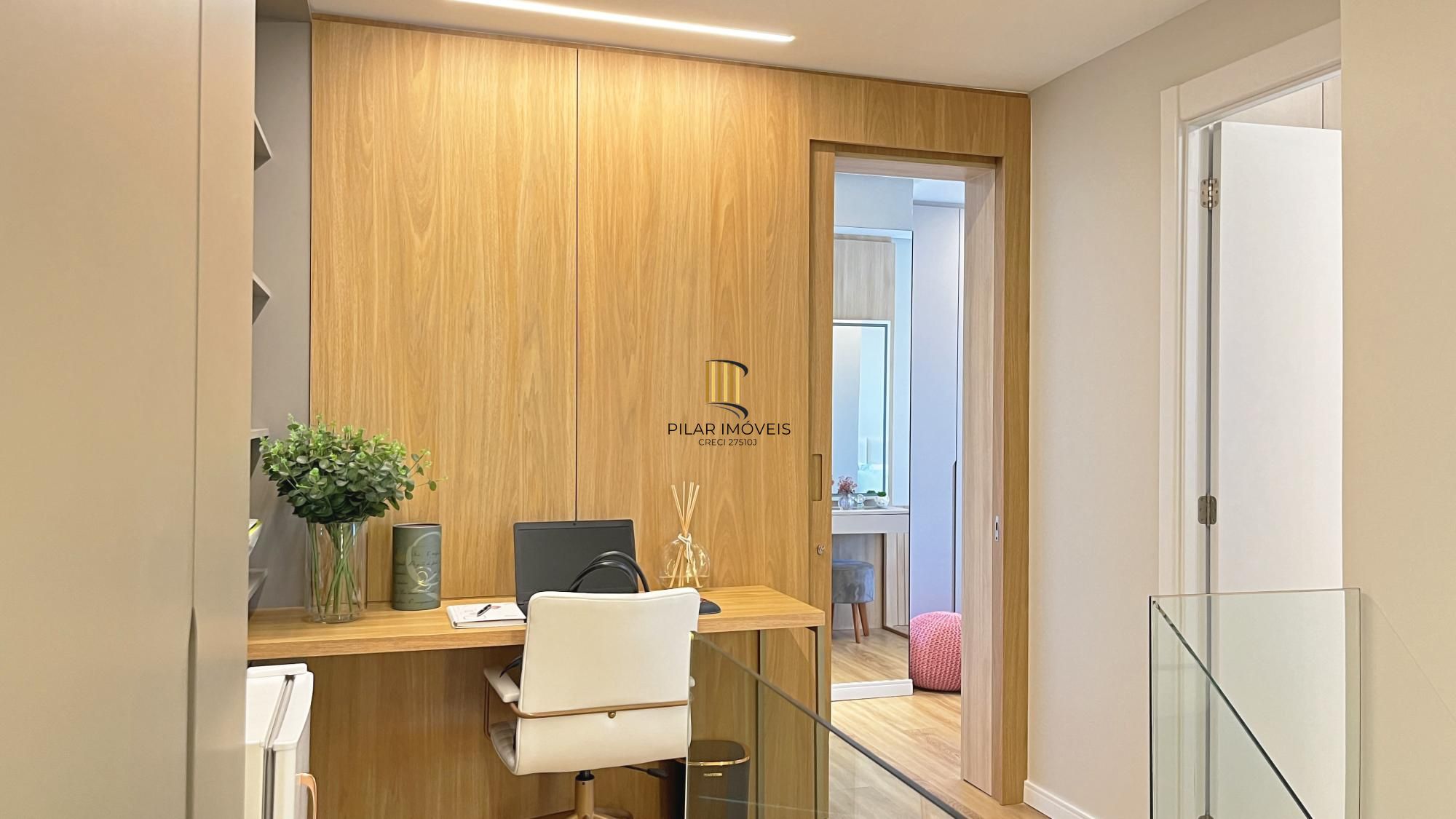 Duplex, mobiliado, andar alto de 2 dormitórios; 2 vagas