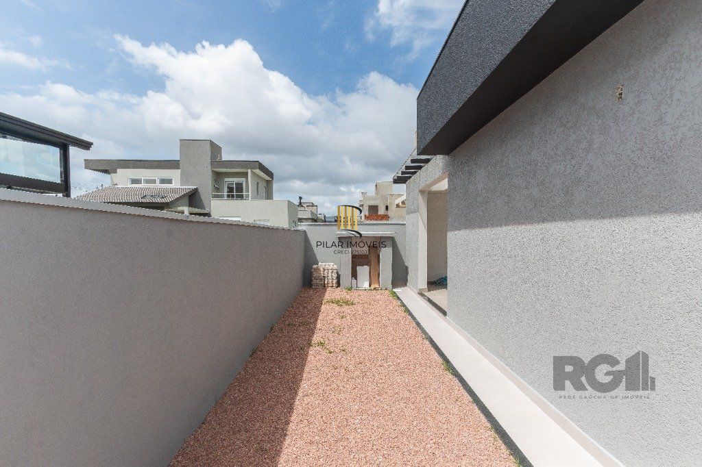 CASA EM CONDOMINIO - 3 dorms.-  3 vagas - 155 m² - GRAVATAÍ