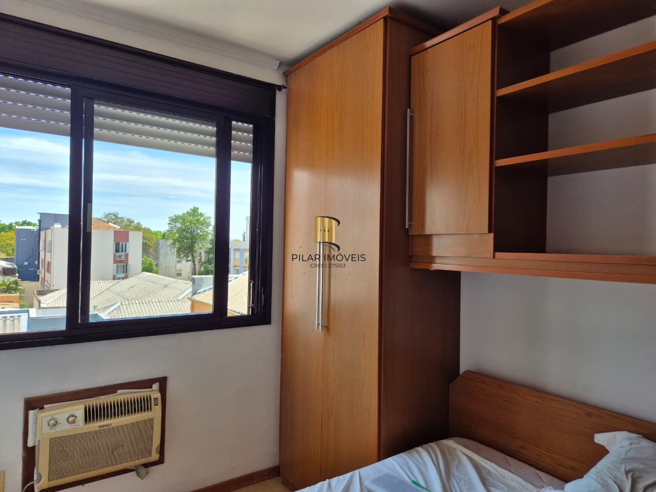 1Suíte, com vaga e churrasqueira