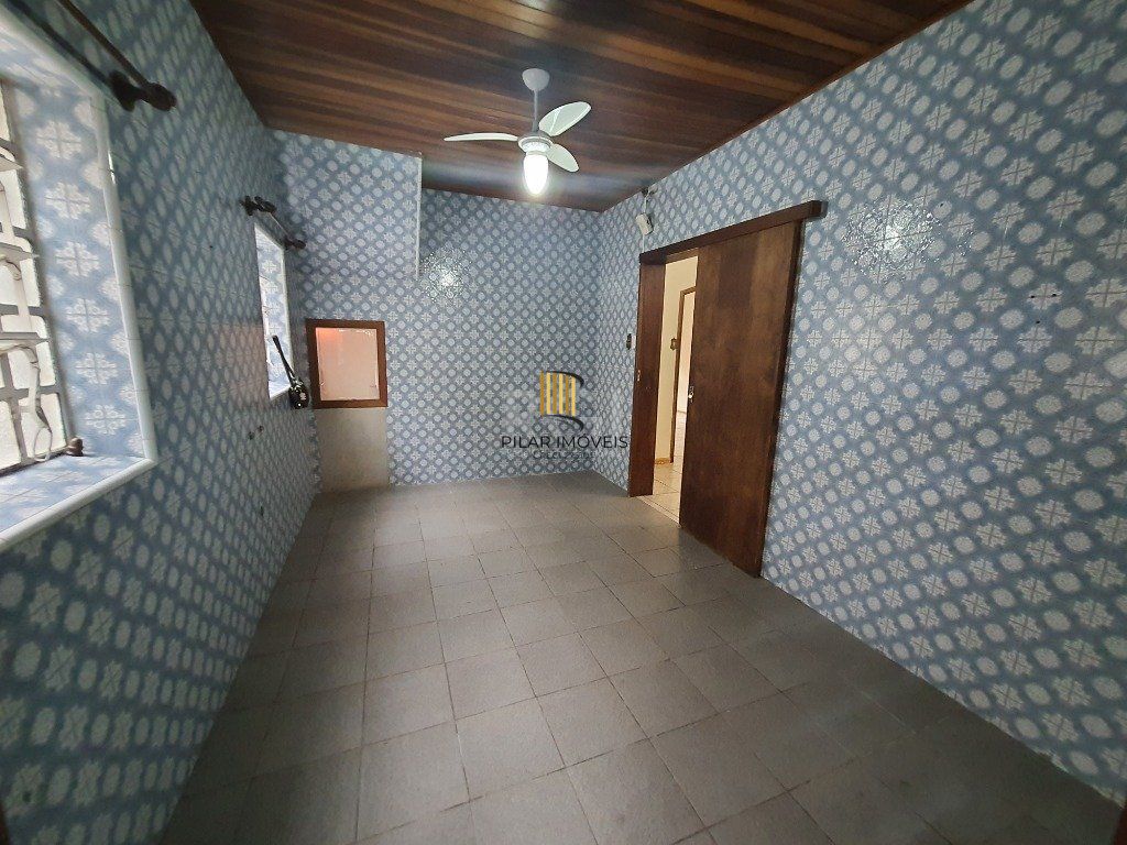 Casa para Venda - 300m², 3 dormitórios, sendo 3 suites, 5 vagas - Santana