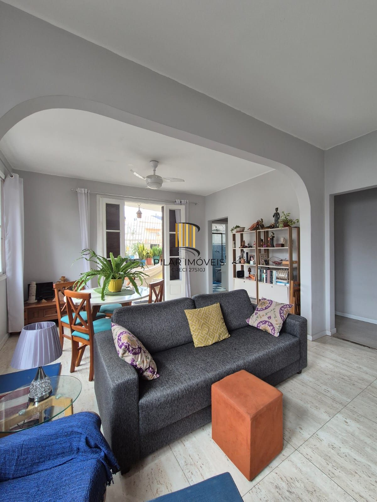 Apto com 2 dormit. na Cidade Baixa