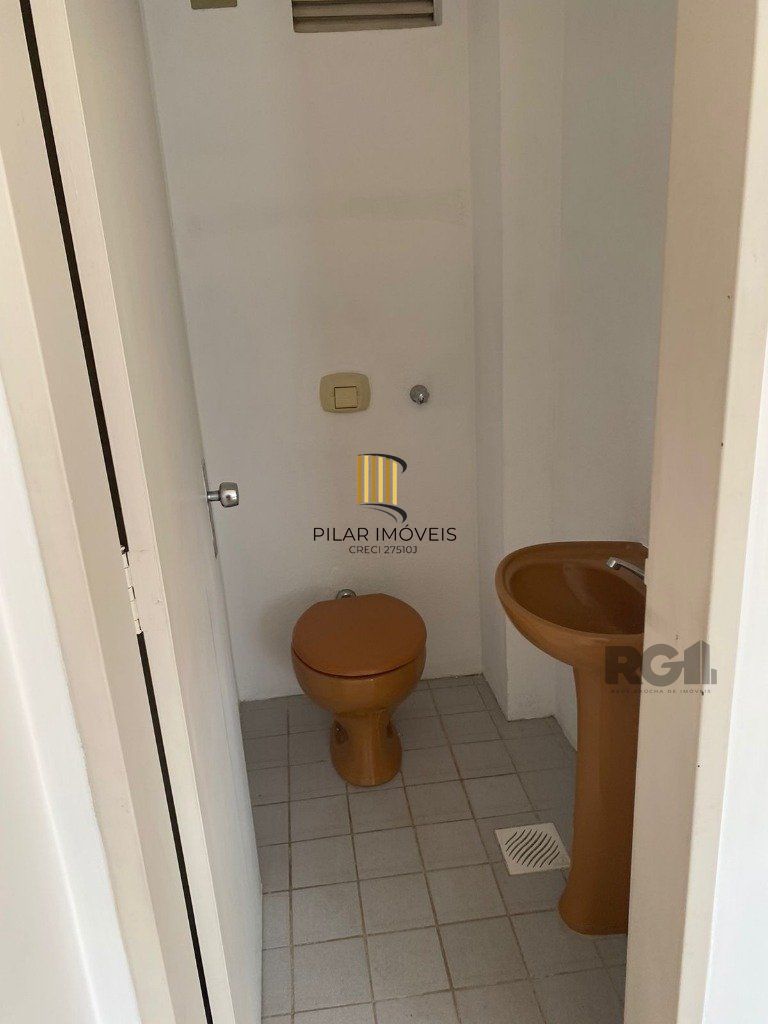 SALA - 32,00 m² -MENINO DEUS