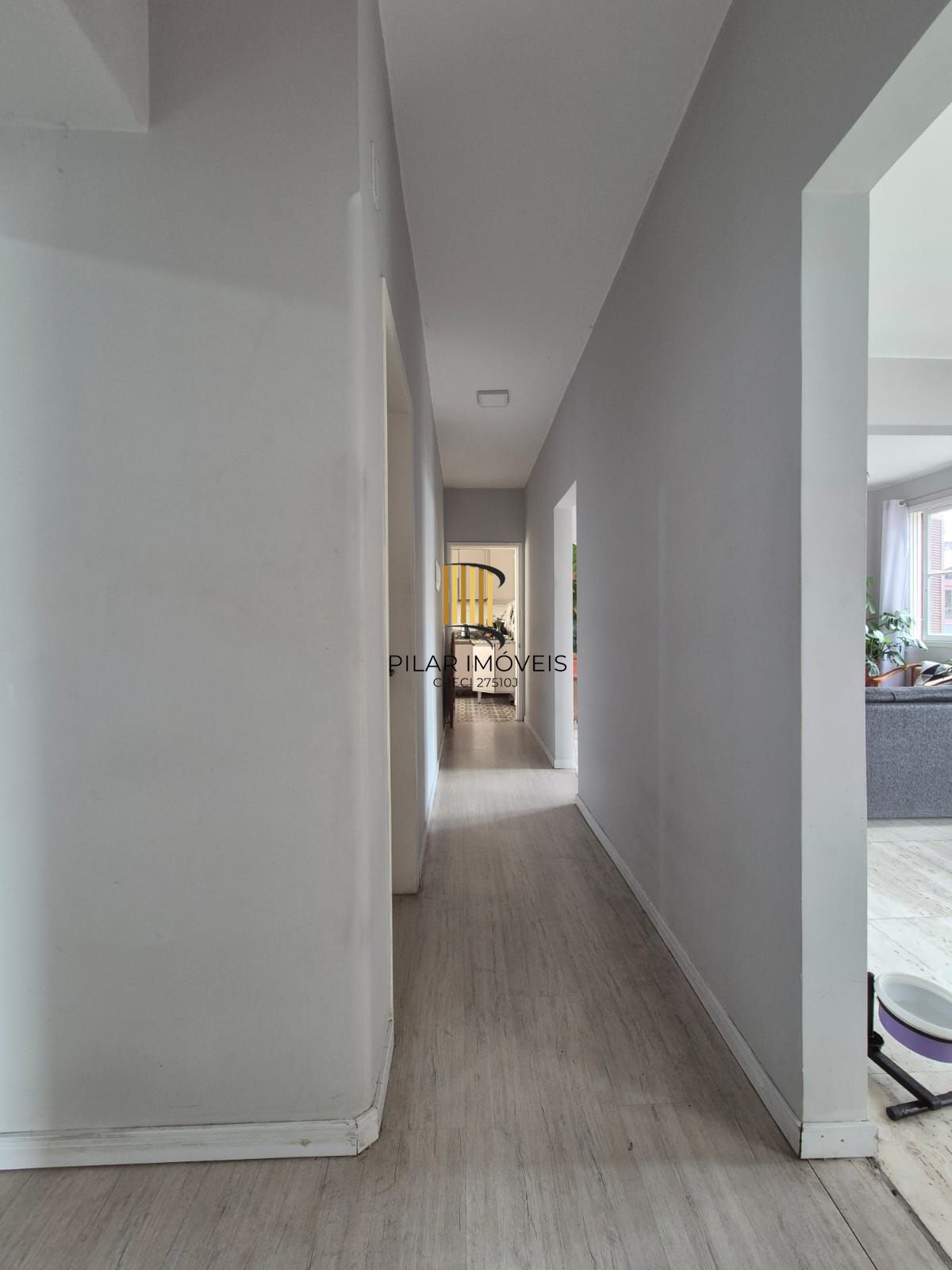 Apto com 2 dormit. na Cidade Baixa