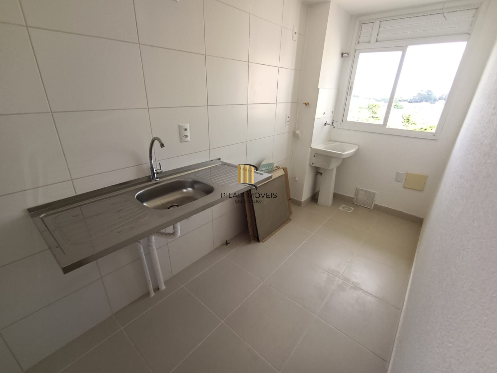 Apartamento em Porto Alegre, no bairro Vila Nova, com 2 dormitório