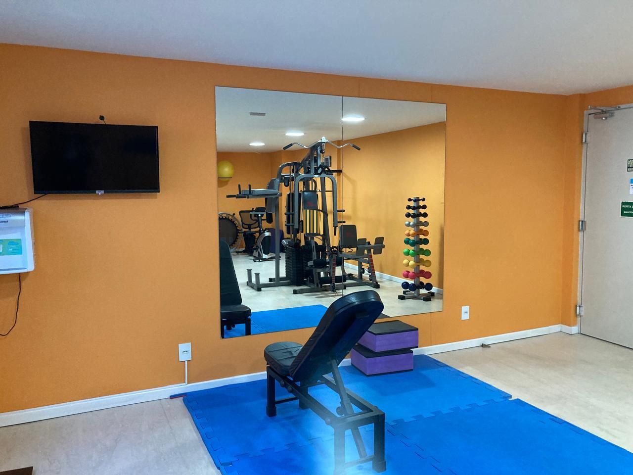 Apartamento 2 dormitórios com suíte e vaga coberta escriturada