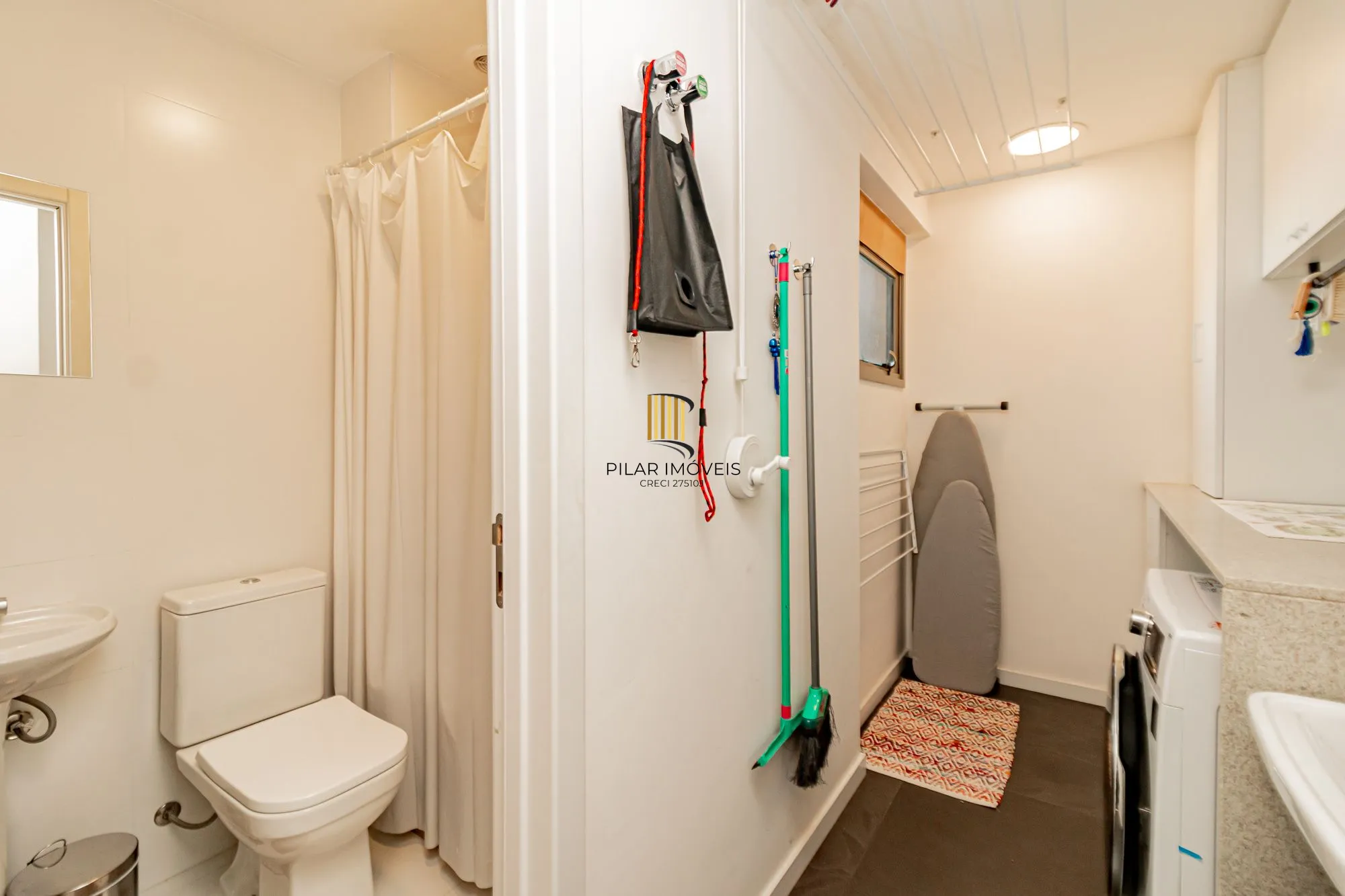 Mobiliado, piso aquecido, 3  suítes, 3 vagas  e infraestrutura.