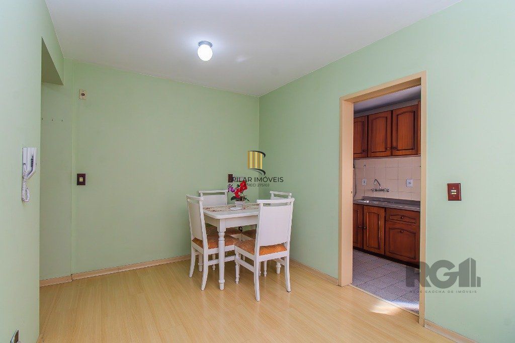 APARTAMENTO 1 DORMITÓRIO SEMI-MOBILIADO COM 34,94m² privativo - CIDADE BAIXA